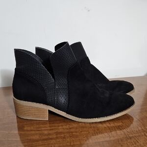 American Eagle Outfitters Black Ankle Booties